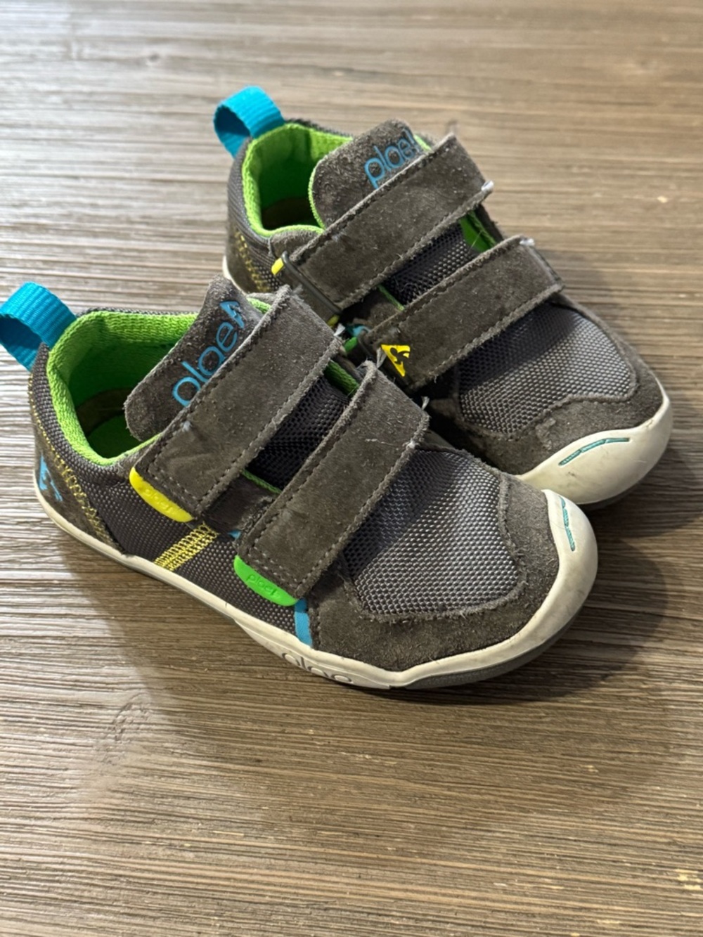 PLAE Gray Sneakers with Green & Blue Accents - Kids Velcro